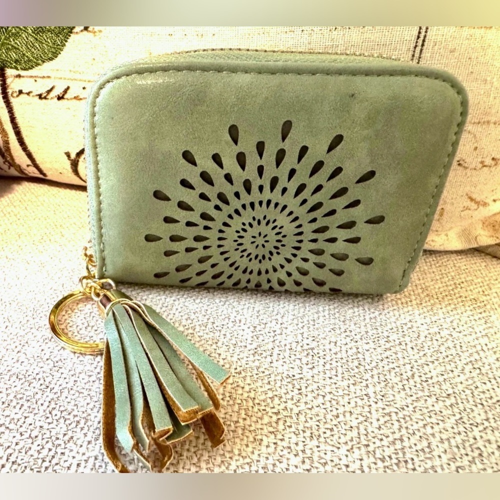 New Sage Green Faux Leather Zippered RFID Blocking Card Holder Wallet